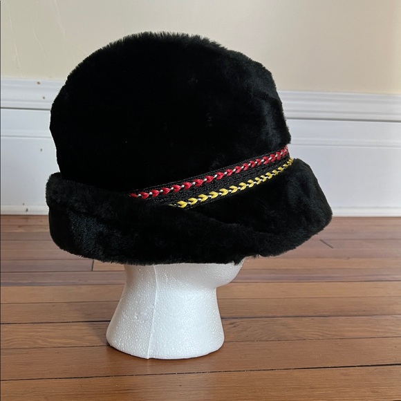 Vintage Faux Fur Tyrolean Alpine Hat with Feathers - Black - Size Small - Unisex - Picture 4 of 7